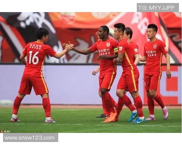 恒大与亚泰精彩对决在线直播全程回顾与赛后分析